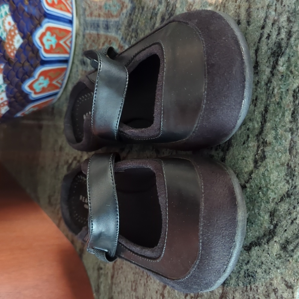 Kenneth Cole Reaction Black Mules